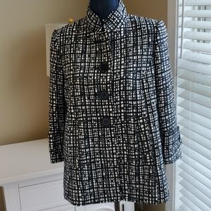 Isabella DeMarco black & white 3/4 sleeves Size 6